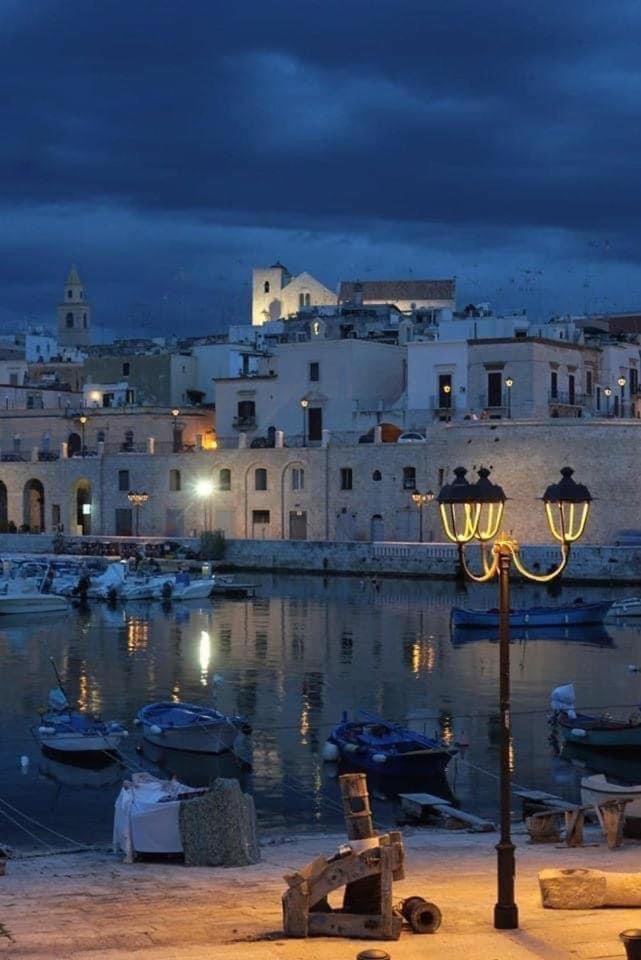 La Torre Di Dama Villa Bisceglie Bagian luar foto
